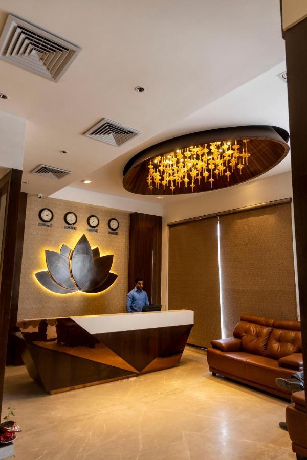 Hotel Golden Lotus Amritsar Extérieur photo